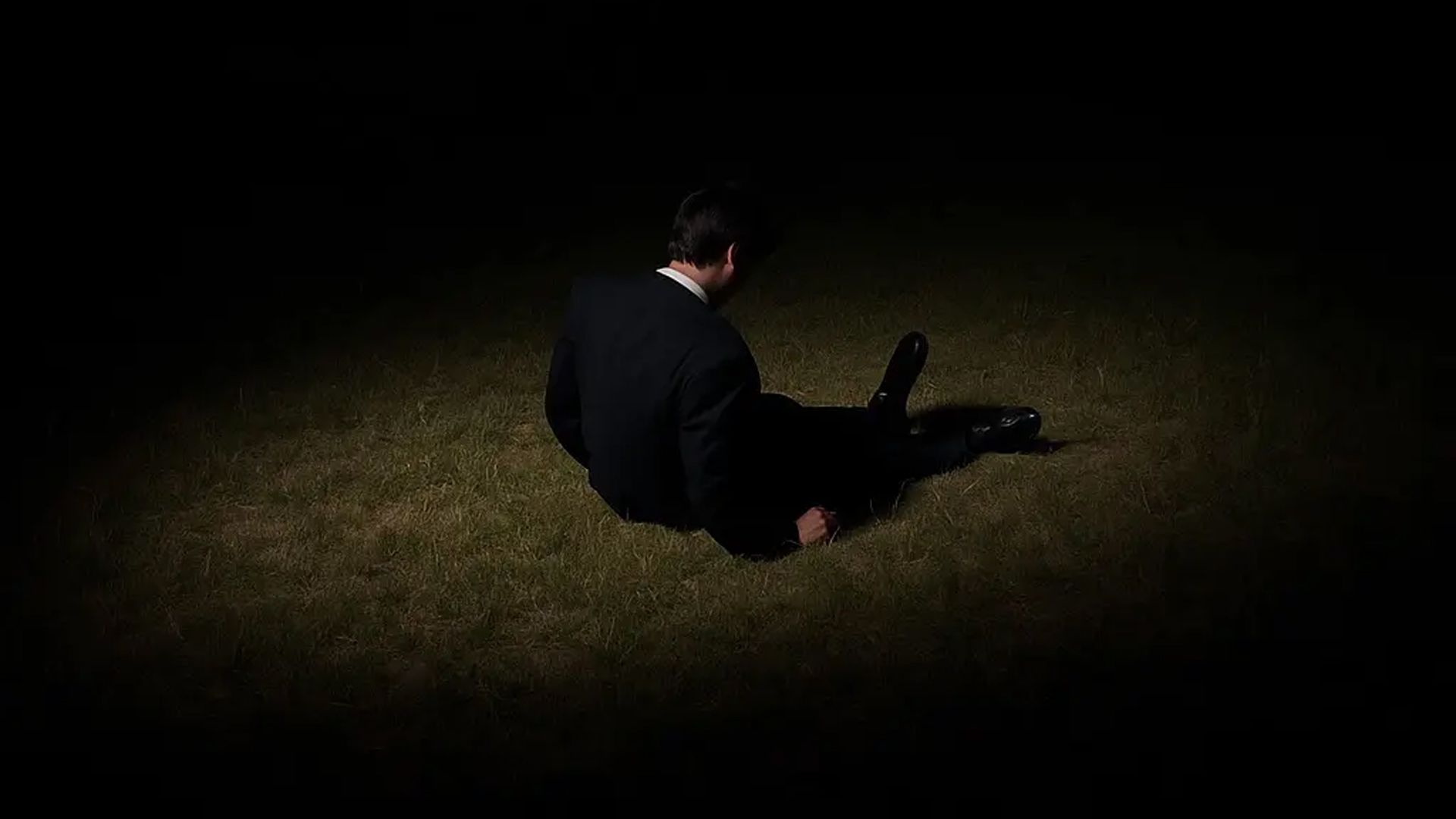 Four events exploring time in dance: from improvisations with an accordion to the tragic fate of Macbeth, from gestures spanning centuries to the talent of new dancers.