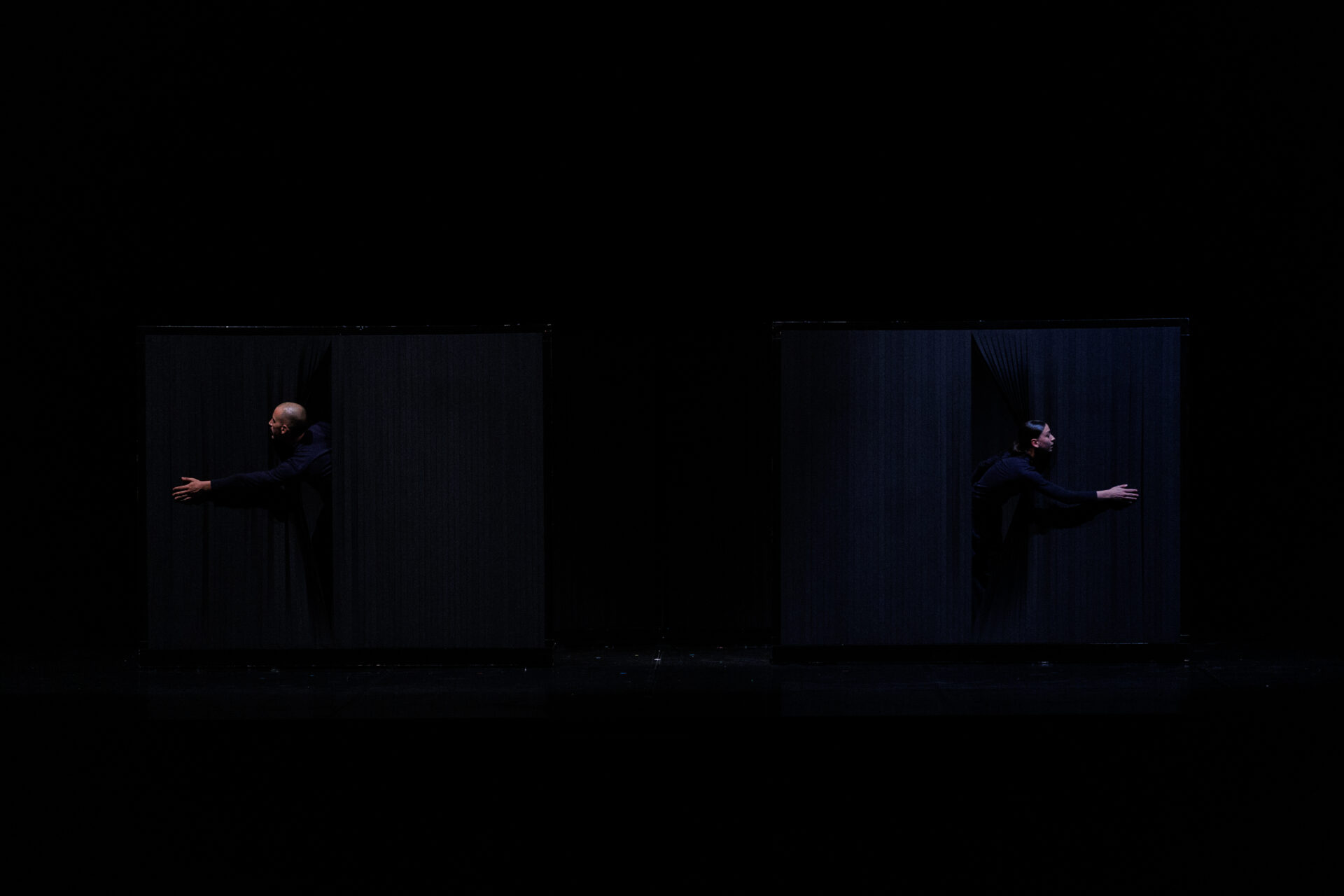 CCN/Aterballetto – Il mondo dei quasi – ph. Francesco Bondi