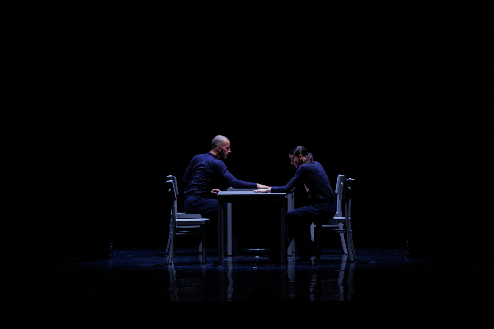 CCN/Aterballetto – Il mondo dei quasi – ph. Francesco Bondi
