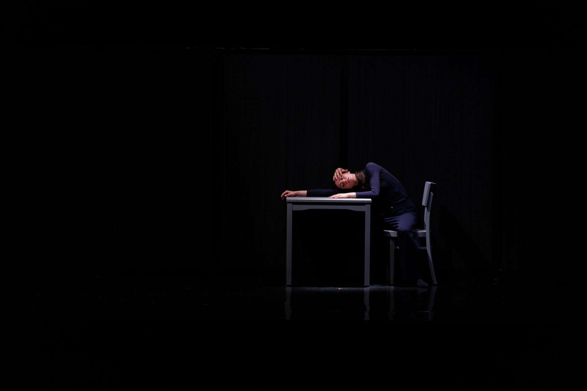 CCN/Aterballetto – Il mondo dei quasi – ph. Francesco Bondi